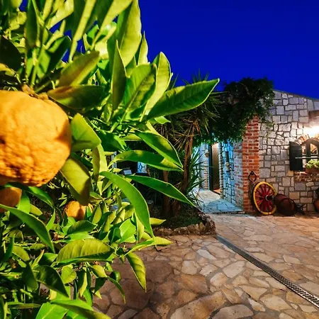 Poolincluded Holiday Halic Casa vacanze *