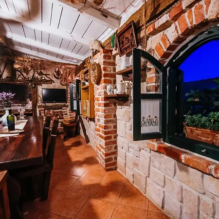 Poolincluded Holiday Halic