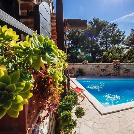 Casa vacanze Poolincluded Holiday Halic Maslenica